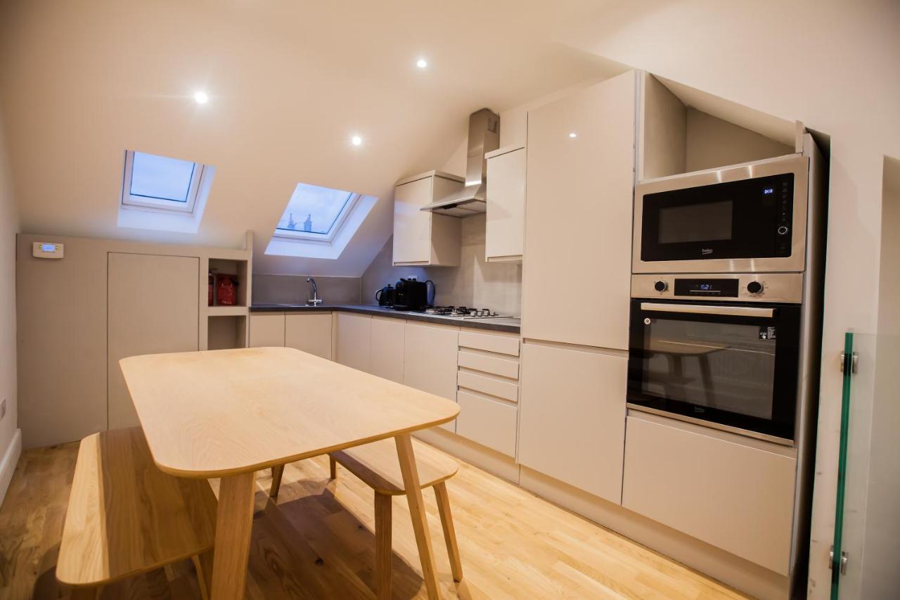 Luxury Fulham 3 Bedroom Garden House Лондон Екстериор снимка