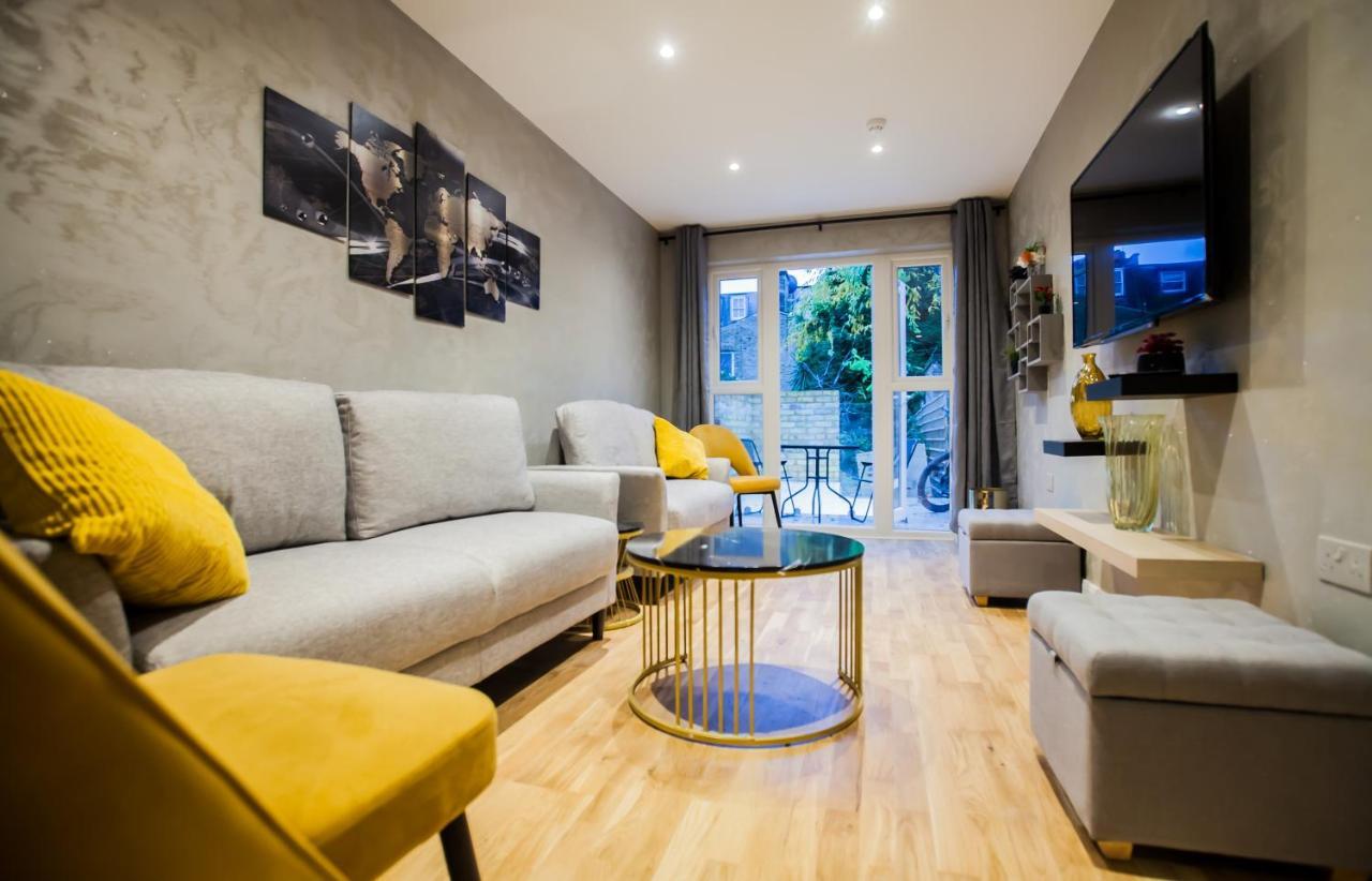 Luxury Fulham 3 Bedroom Garden House Лондон Екстериор снимка