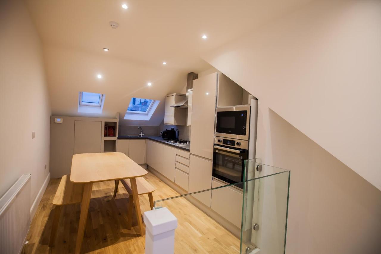 Luxury Fulham 3 Bedroom Garden House Лондон Екстериор снимка