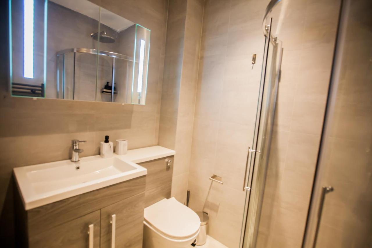 Luxury Fulham 3 Bedroom Garden House Лондон Екстериор снимка