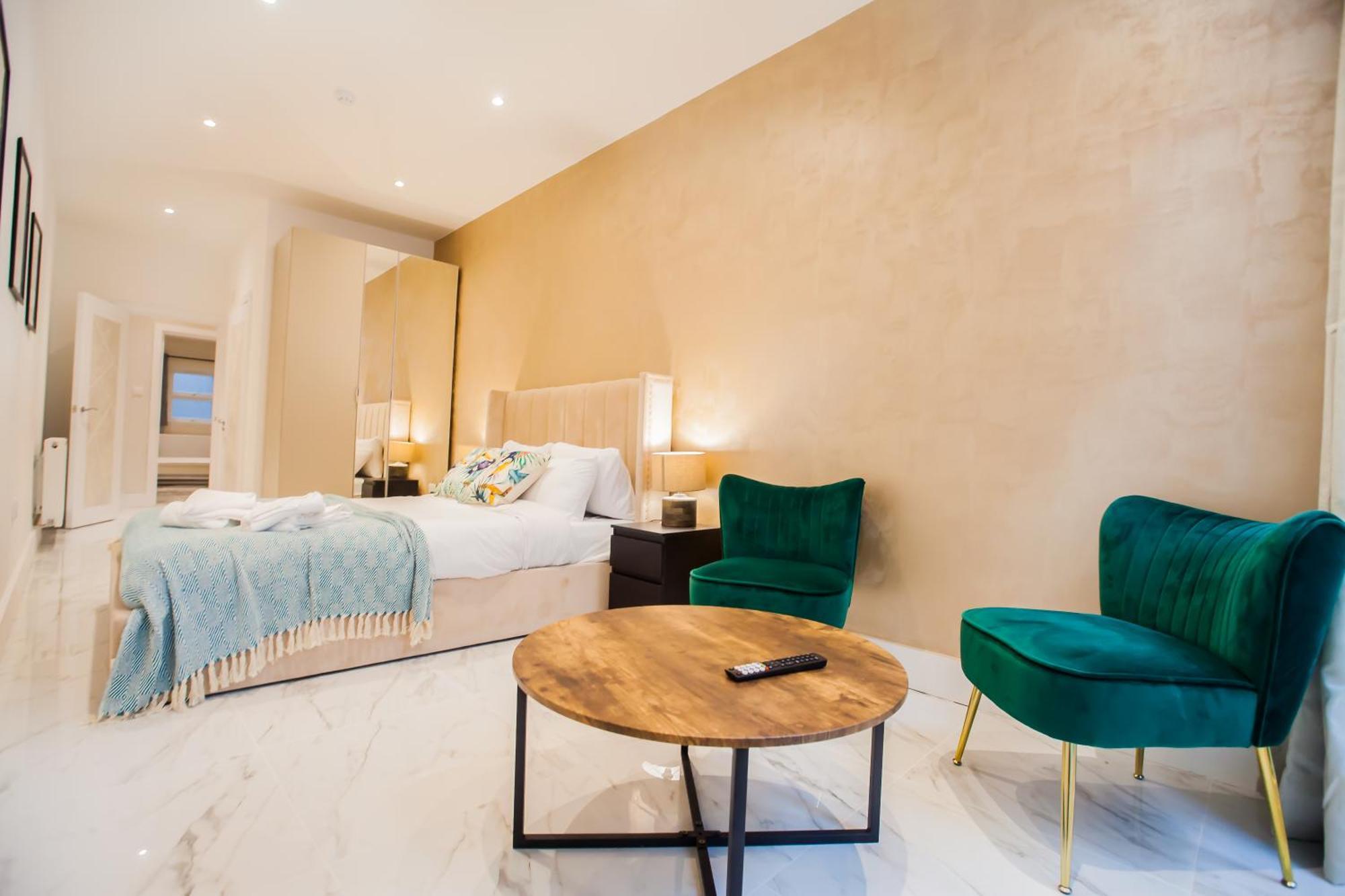 Luxury Fulham 3 Bedroom Garden House Лондон Екстериор снимка
