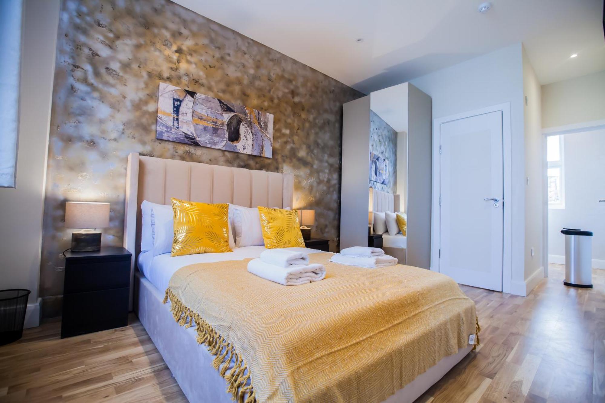 Luxury Fulham 3 Bedroom Garden House Лондон Екстериор снимка