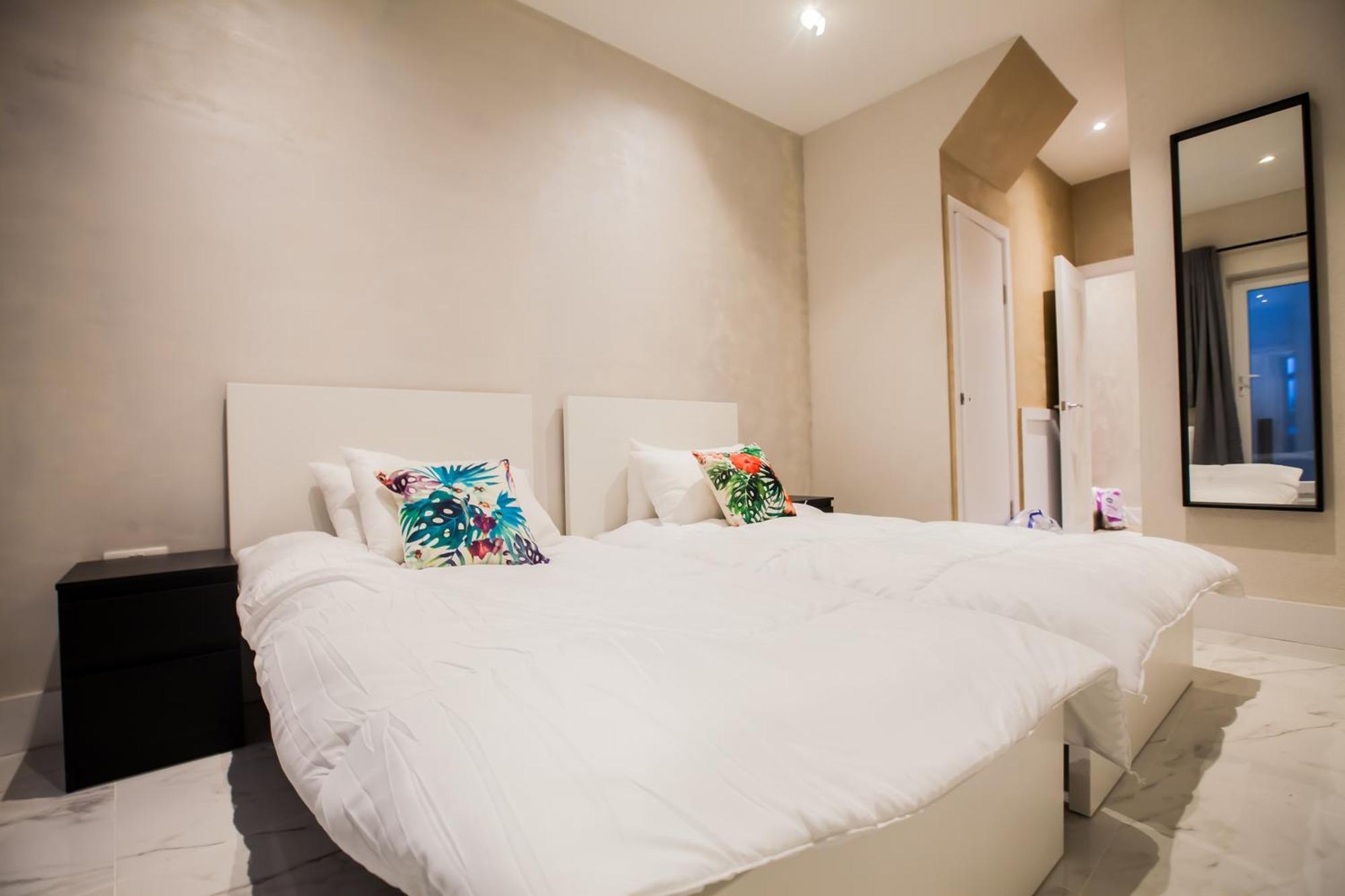 Luxury Fulham 3 Bedroom Garden House Лондон Екстериор снимка