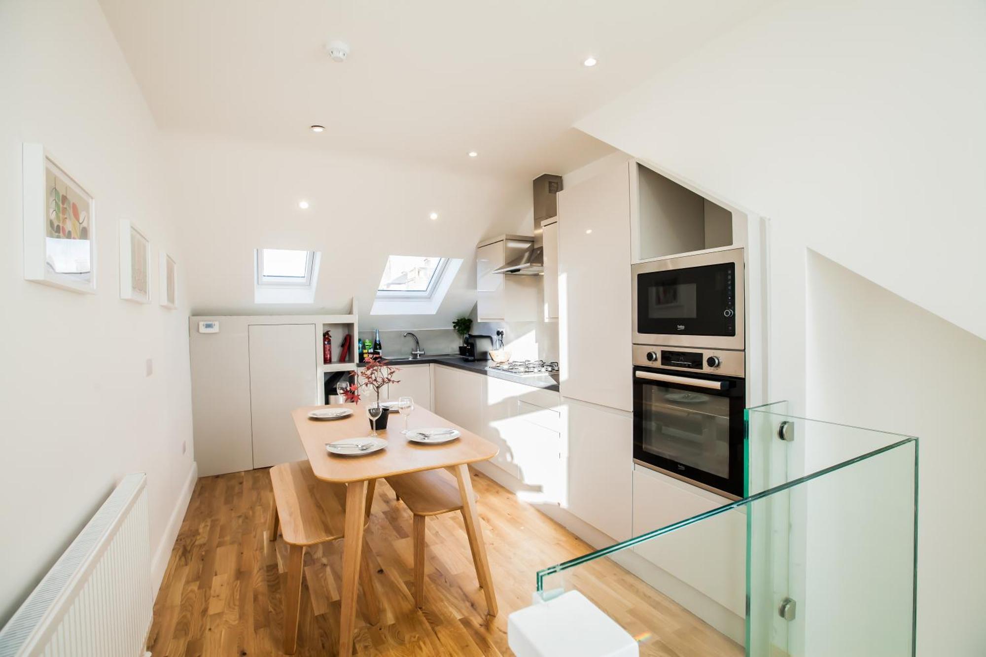 Luxury Fulham 3 Bedroom Garden House Лондон Екстериор снимка